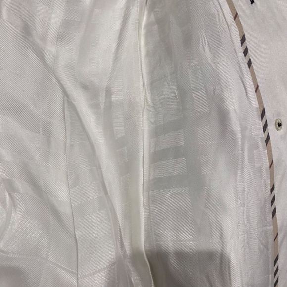 Burberry white double breasted trench - Picture 7 of 13